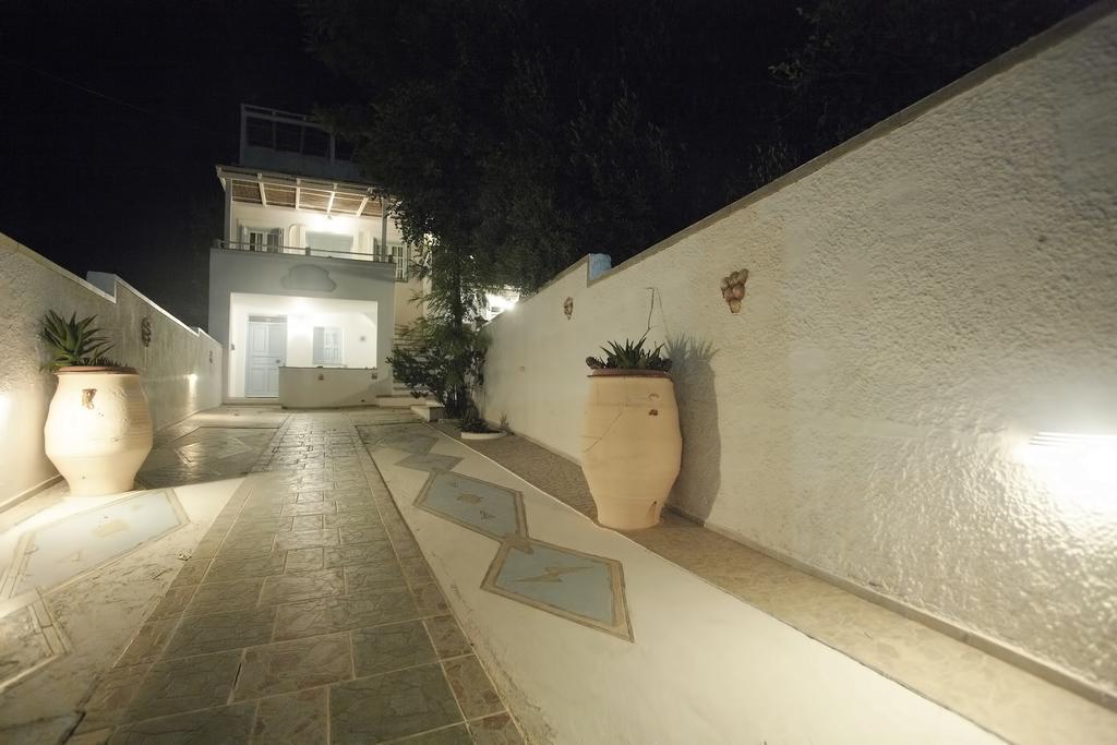 Villa Venus Adamantas  Ngoại thất bức ảnh